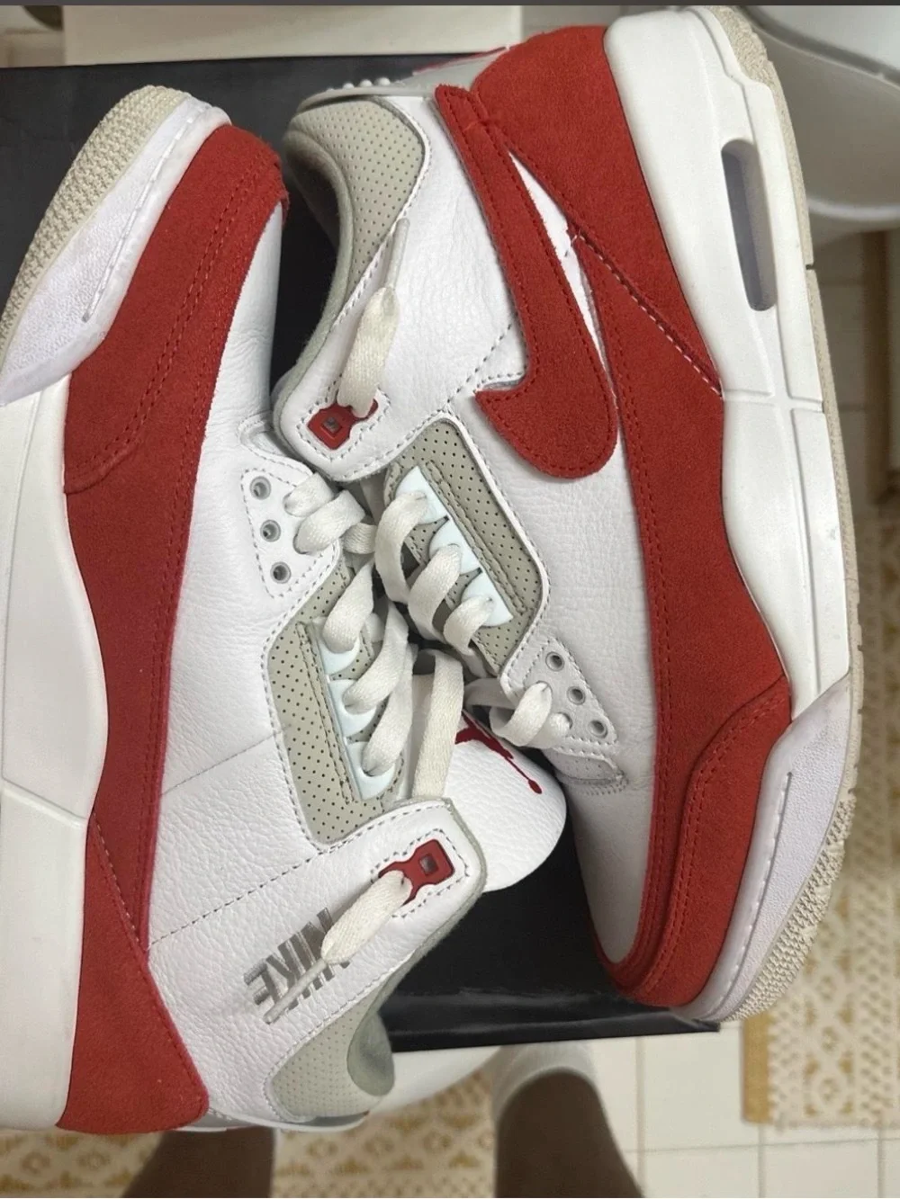 Jordan 3 TINKER WHITE AND RED SIZE 11 MENS